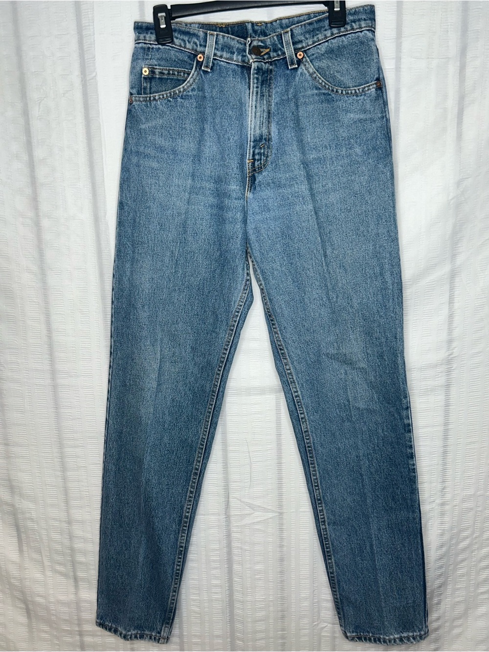 Vintage 90’s Levi’s 550 Relaxed Fit Tapered Leg 30x33 Made In USA Orange Tab Y2K